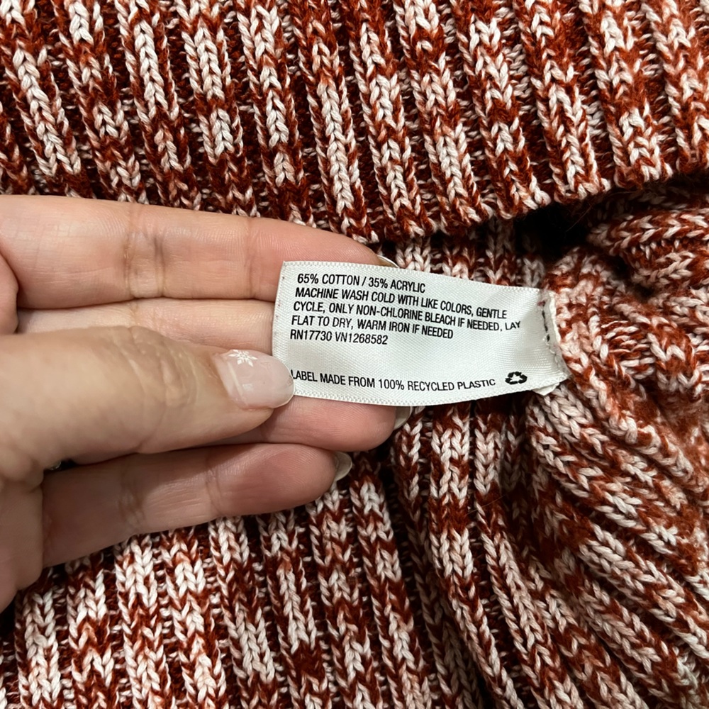 Beautiful sweater - Picture 4 of 5